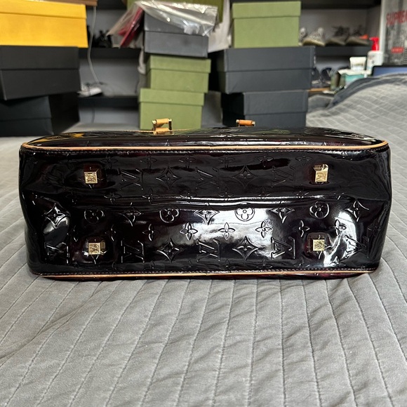 🖤LOUIS VUITTON VERNIS SUTTON BAG🖤 - Picture 5 of 16